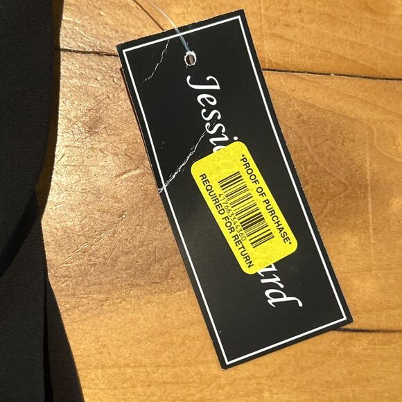 Jessica Howard Chiffon Halter Sheath Dress. 12P. Black. Knee Length. - Picture 4 of 10